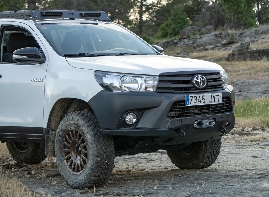 Toyota Hilux  Expedition Vans - alles für den Kastenwagen